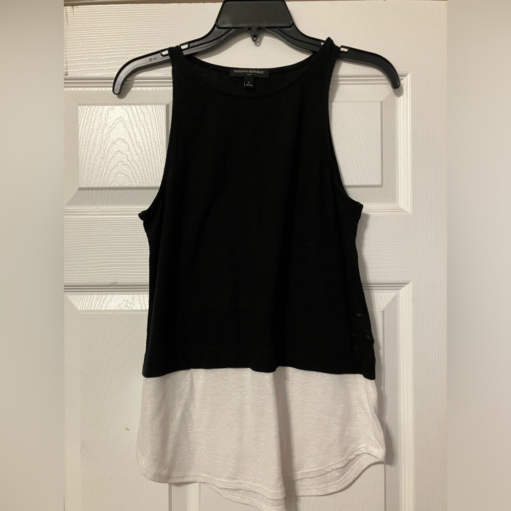 Women’s Banana Republic Sleeveless Top Size S